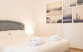 The Best Rent - Elegant Five-Bedrooms Apartment Near Colosseo