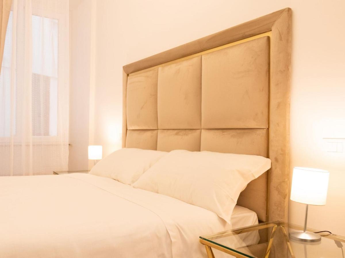 The Best Rent - Elegant Five-Bedrooms Apartment Near Colosseo Rome Exterior photo