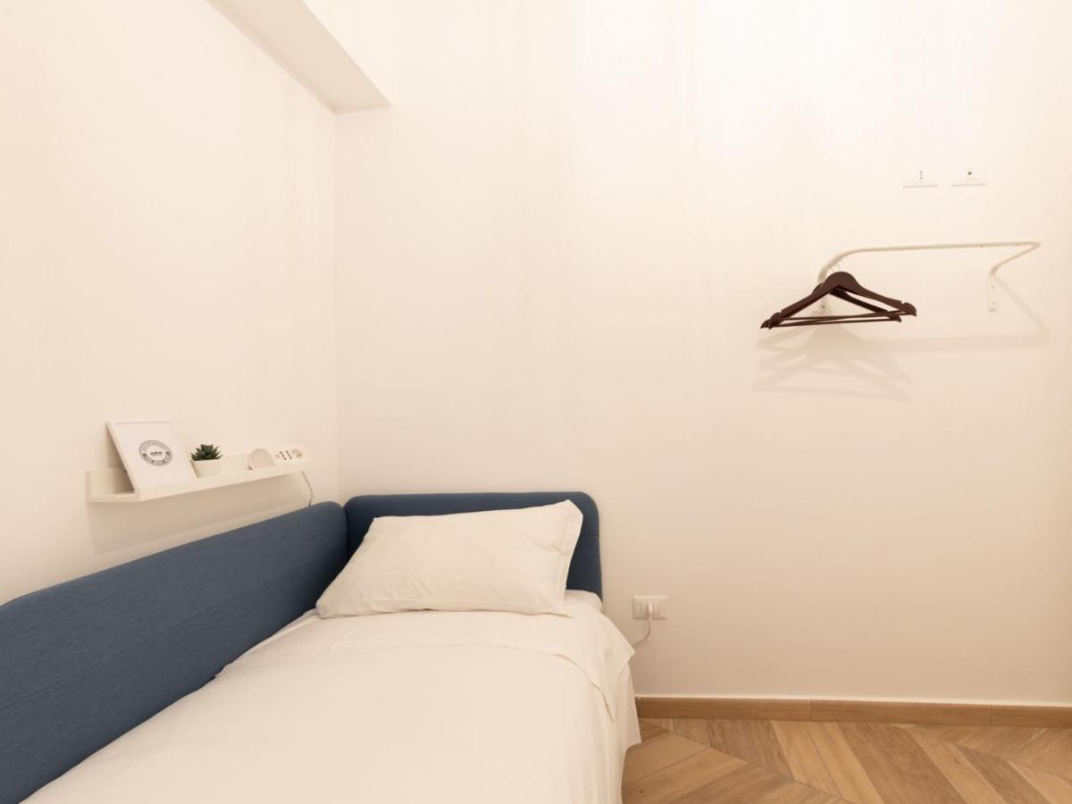 The Best Rent - Elegant Five-Bedrooms Apartment Near Colosseo Rome Exterior photo
