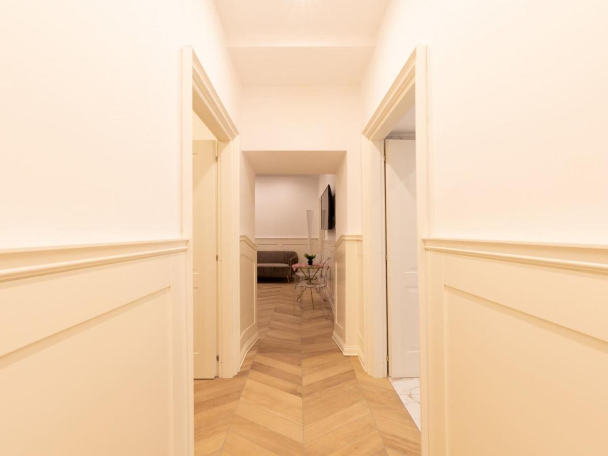 The Best Rent - Elegant Five-Bedrooms Apartment Near Colosseo Rome Exterior photo