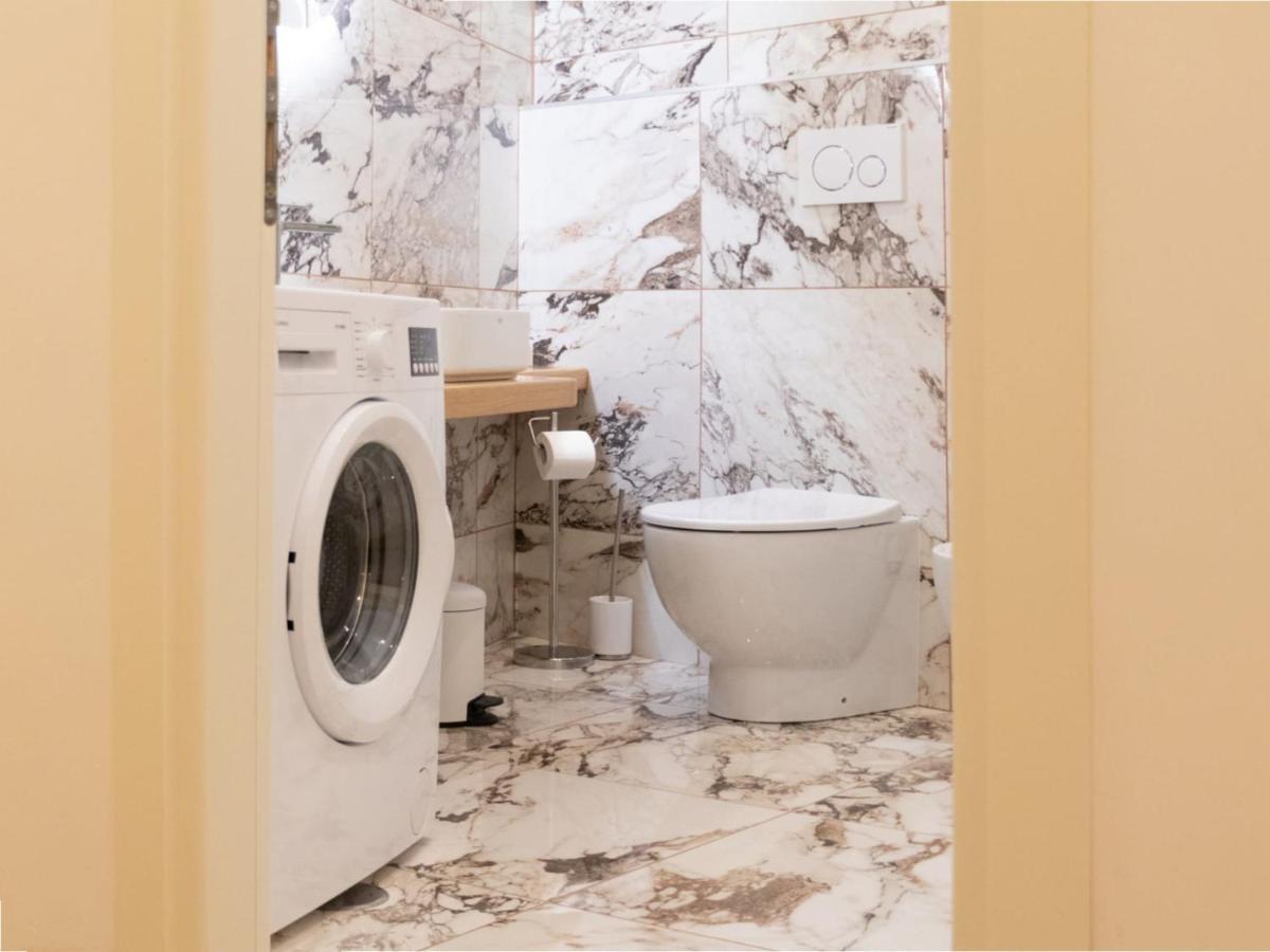 The Best Rent - Elegant Five-Bedrooms Apartment Near Colosseo Rome Exterior photo