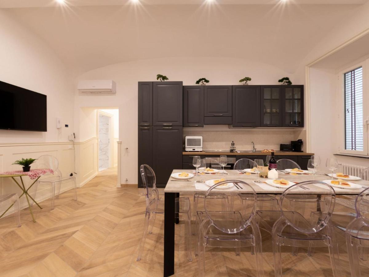 The Best Rent - Elegant Five-Bedrooms Apartment Near Colosseo Rome Exterior photo